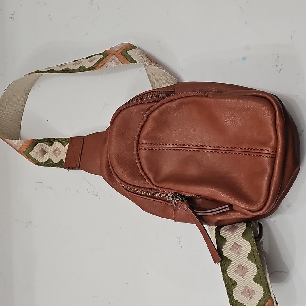Sonoma Cross Body